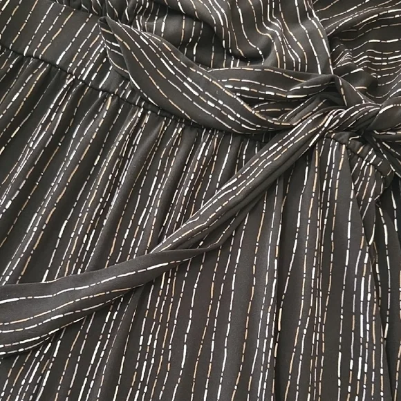 Women’s Striped Wide-Leg Jumpsuit - Picture 3 of 4